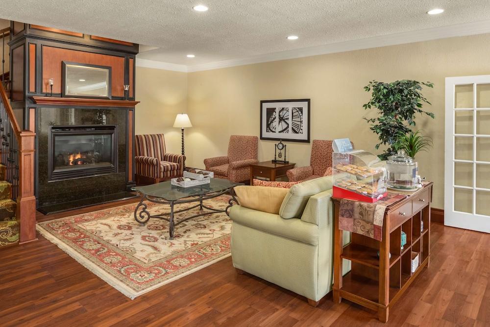 Country Inn & Suites By Radisson, Bloomington-Normal Airport, Il 외부 사진