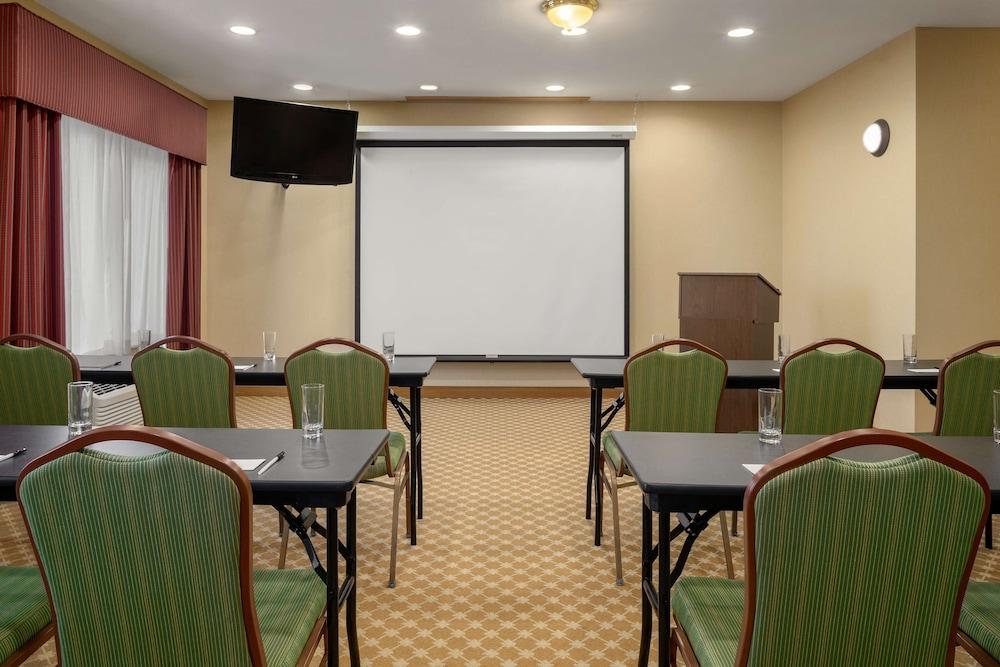 Country Inn & Suites By Radisson, Bloomington-Normal Airport, Il 외부 사진